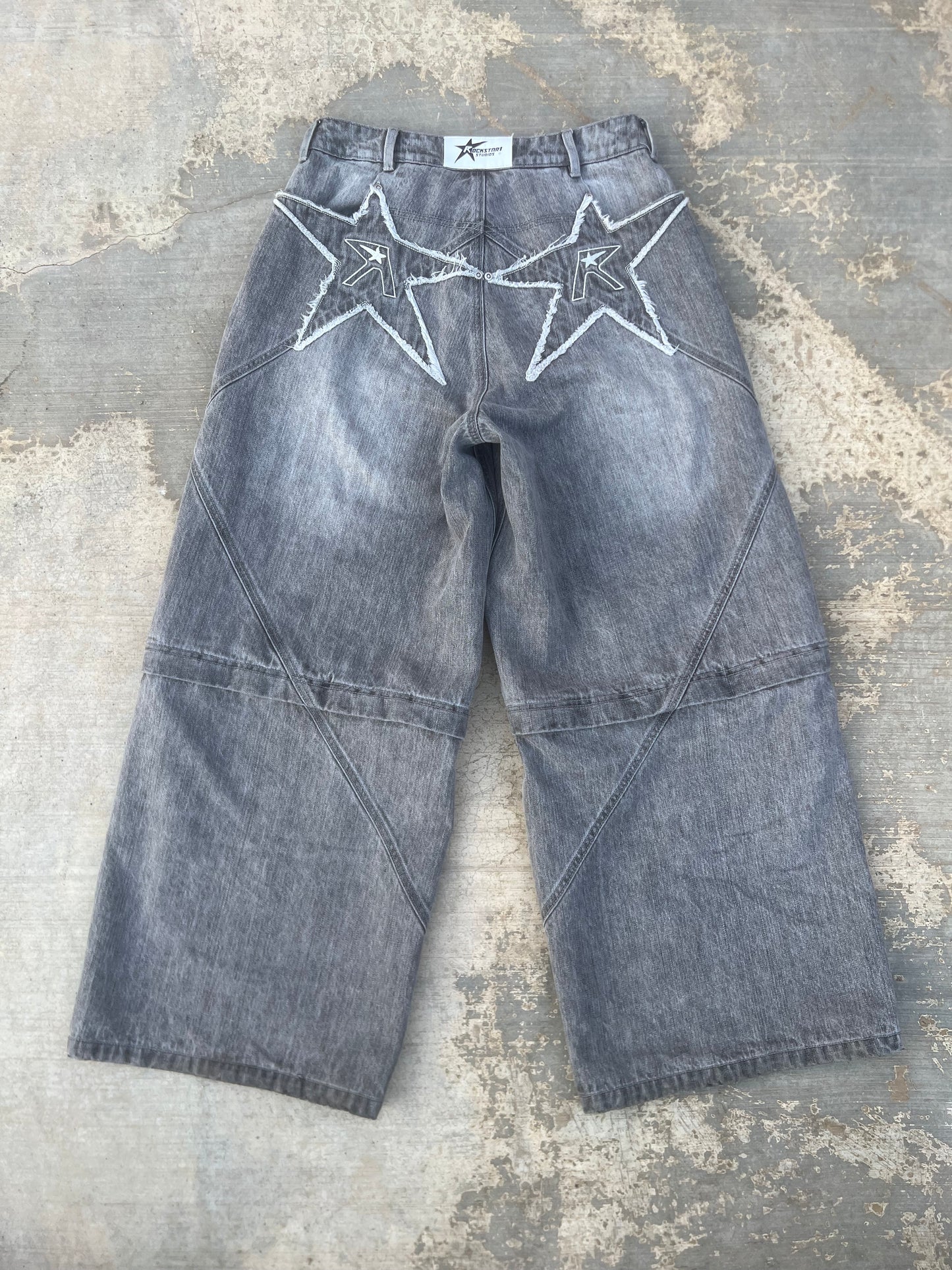 Logo pocket convertible jeans (grey)