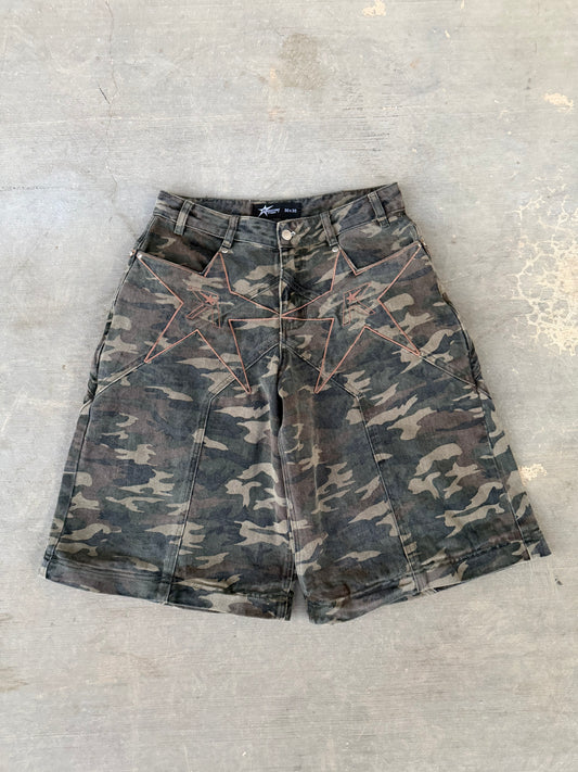 Medium wash camo logo pocket convertible jeans