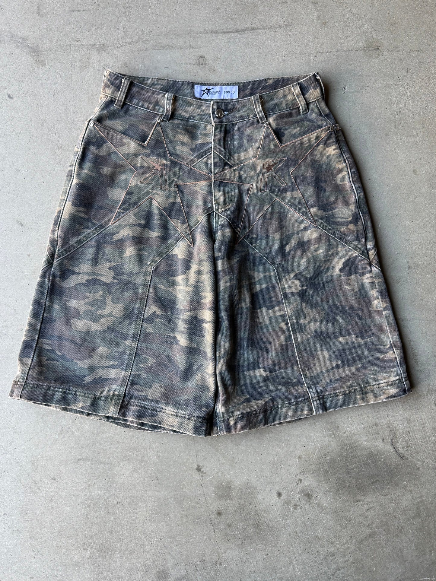 Camo logo pocket convertible jeans