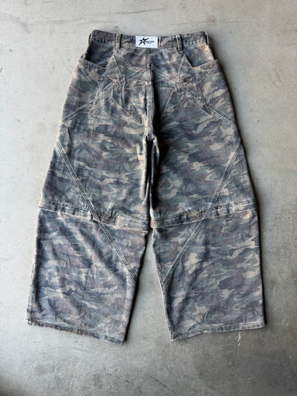 Camo logo pocket convertible jeans