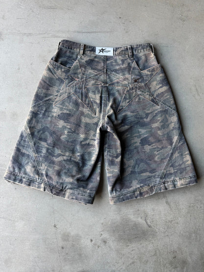 Camo logo pocket convertible jeans